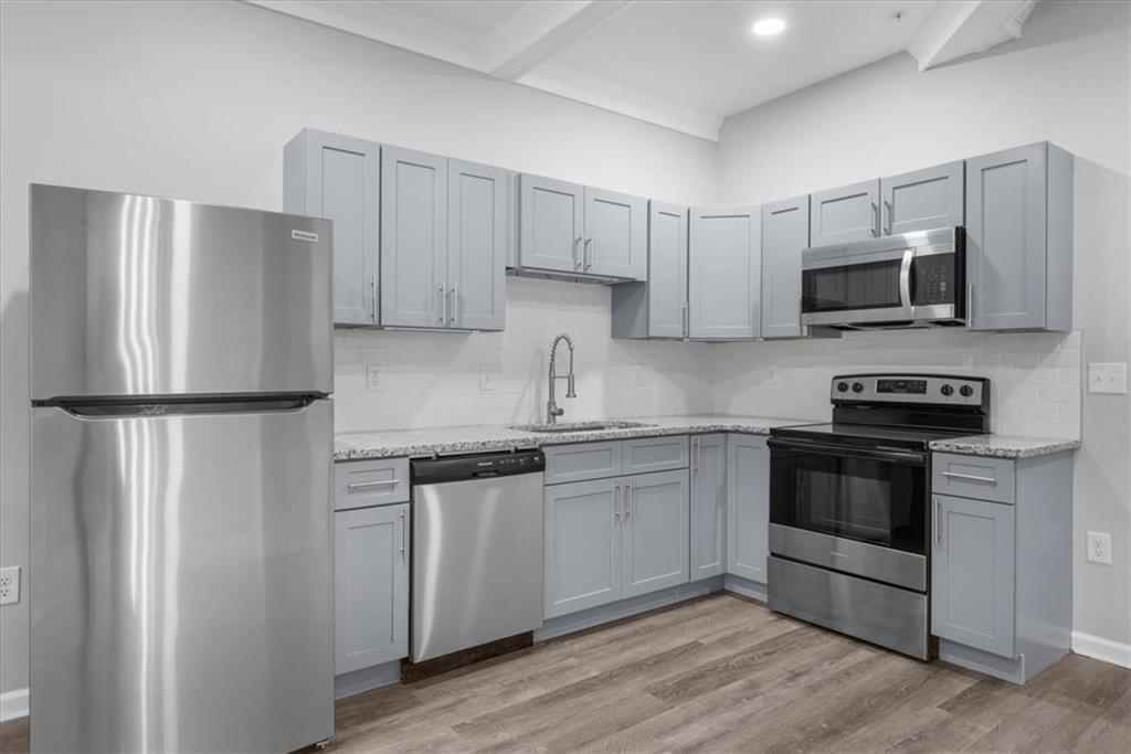 5399 Northland Drive NE 402