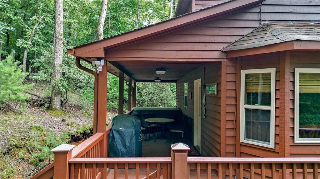 1122 Beaver Lake Drive