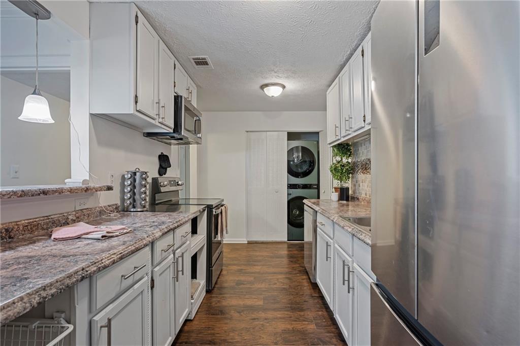 725 Dalrymple Road 5C