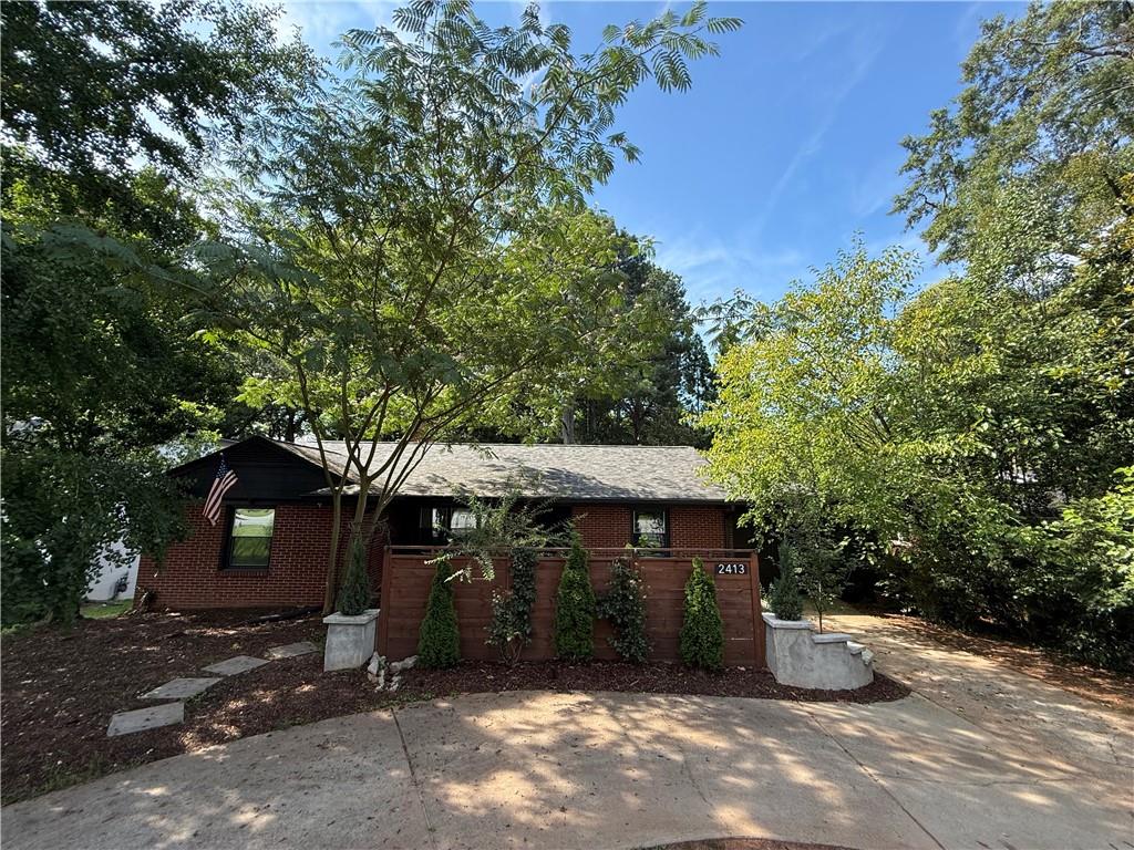 2413 N DECATUR Road