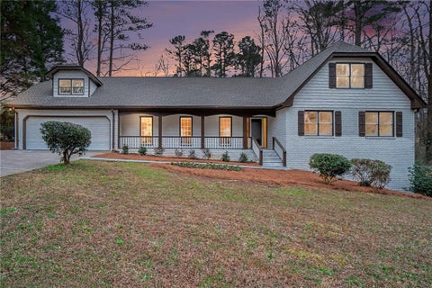 Homes For Sale - 5464 Breathitt Drive<br/> Lilburn, GA 30047