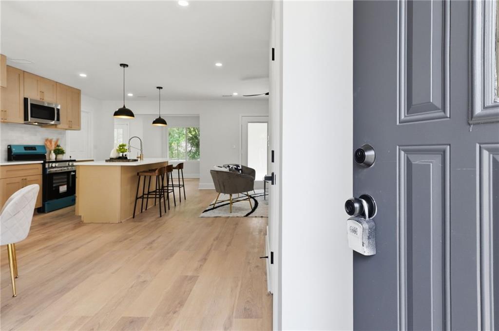 1808 Singer Way