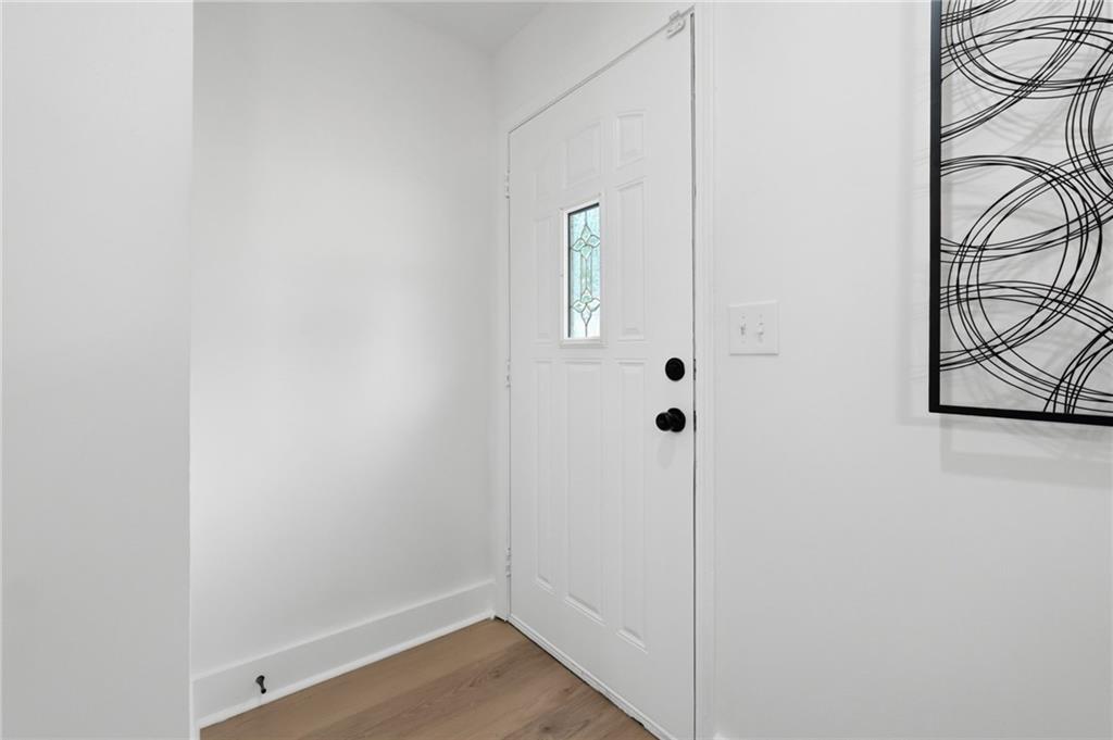 1808 Singer Way