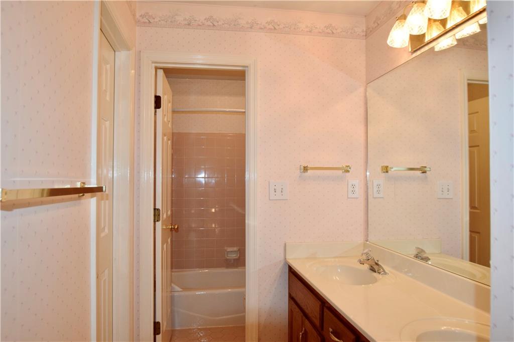 830 Cramac Drive, Lawrenceville, Georgia image 34