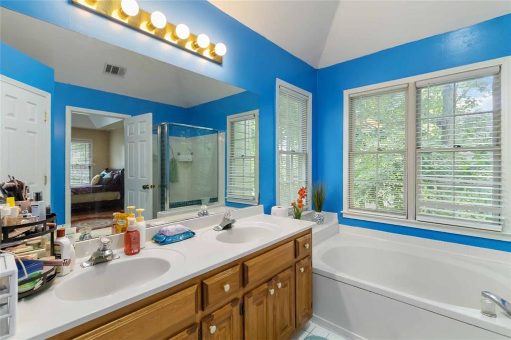 3500 Stillwood Drive, Snellville, Georgia image 18