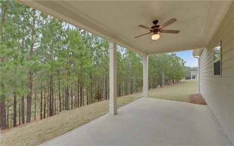 A home in Dacula