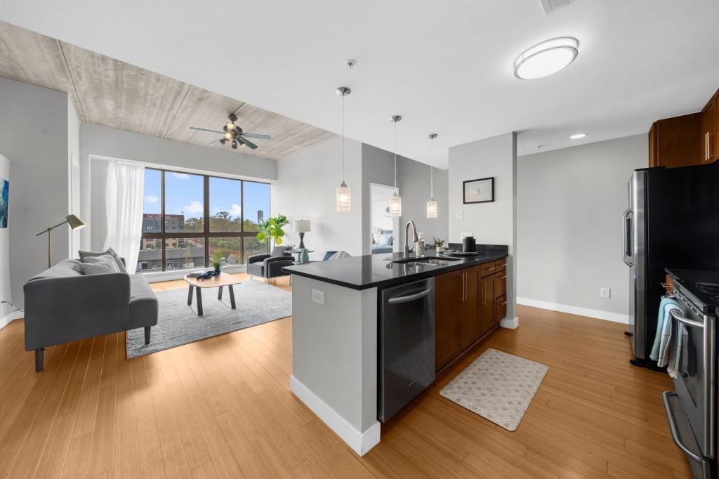 563 Memorial Drive SE 504