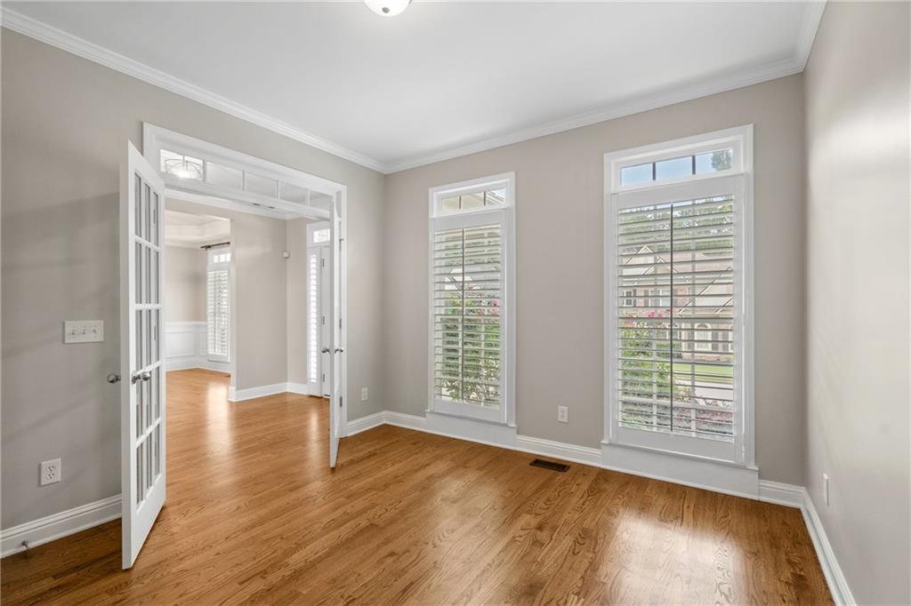 249 Thorncliff Landing