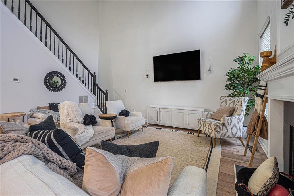 350 Lazy Willow Lane