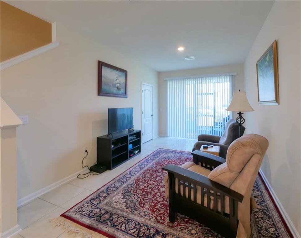 648 Yellow Oaks Lane