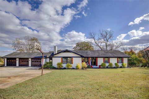 Homes For Sale - 764 Social Circle Fairplay Road<br/> Social Circle, GA 30025