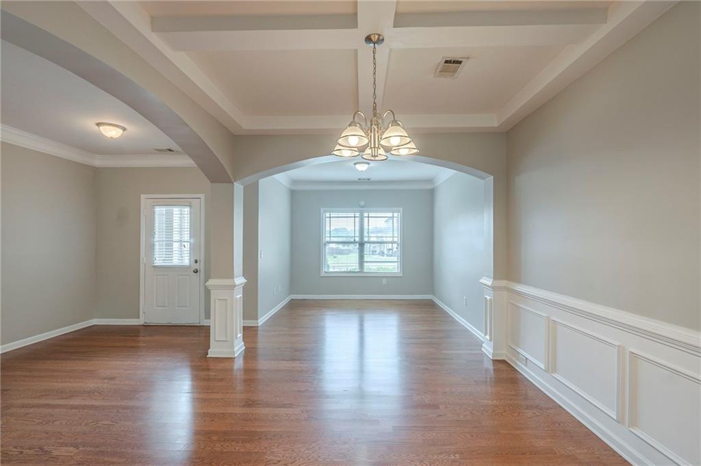 3399 Lake Forge