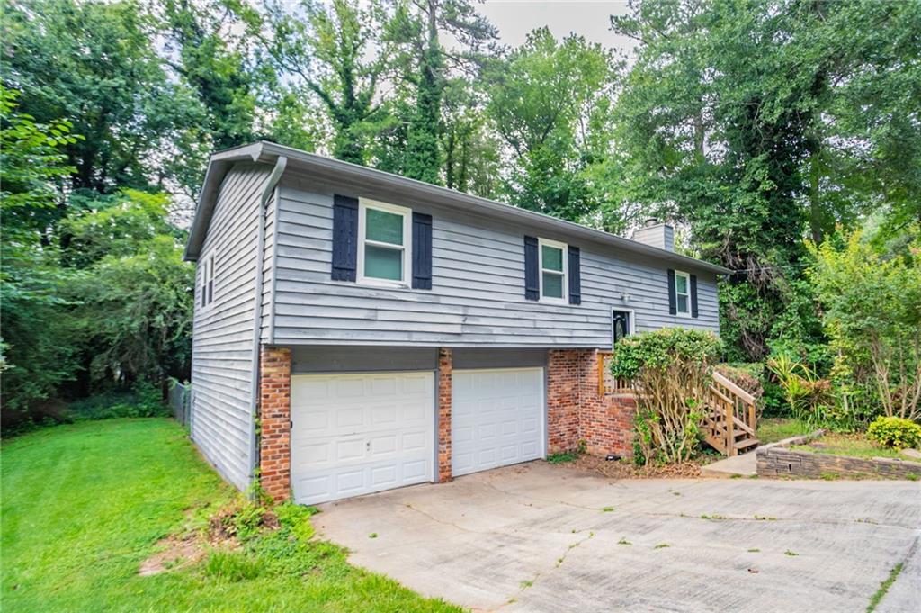 960 Redan Trail