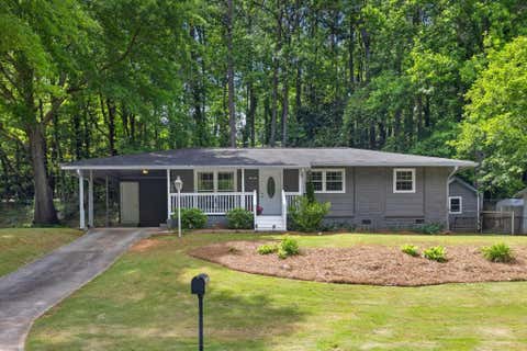 Homes For Sale - 948 Creekdale Drive<br/> Clarkston, GA 30021