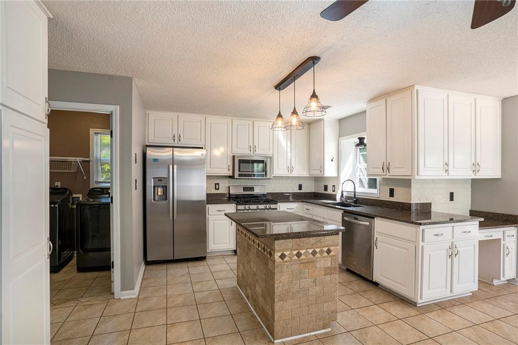 2023 Reserve Parkway, Mcdonough, Georgia image 5