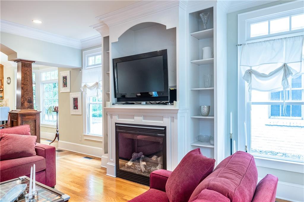 655 Moreland Avenue, Atlanta, Georgia image 13