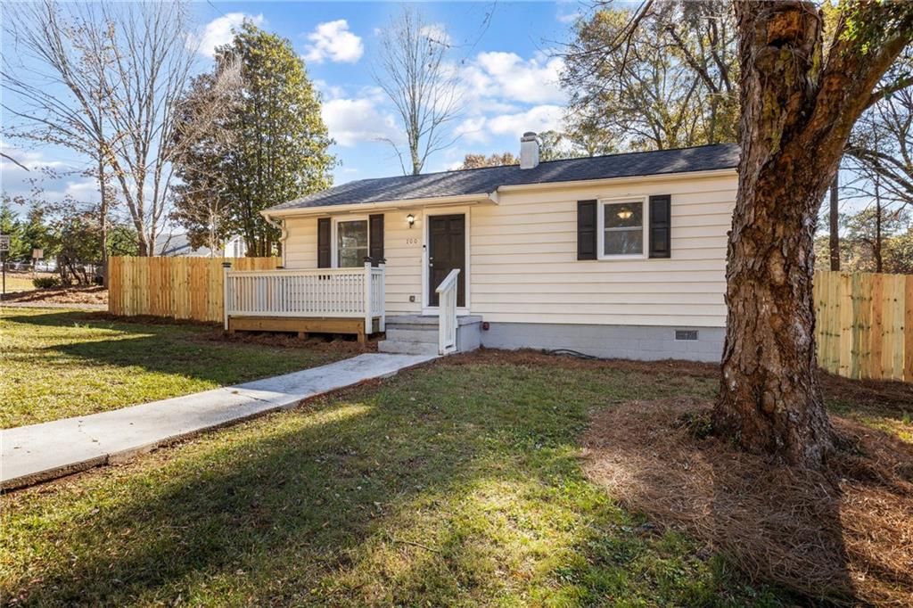 Photo of 700 Parkdale Drive, Scottdale, GA 30079 (MLS # 7685286)