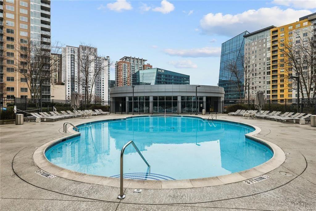 44 Peachtree Place 1225