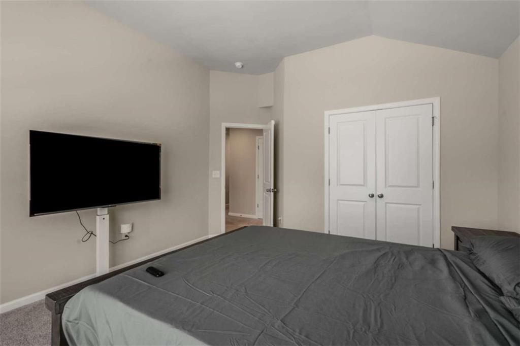 BROWNS MILL WALK - Residential