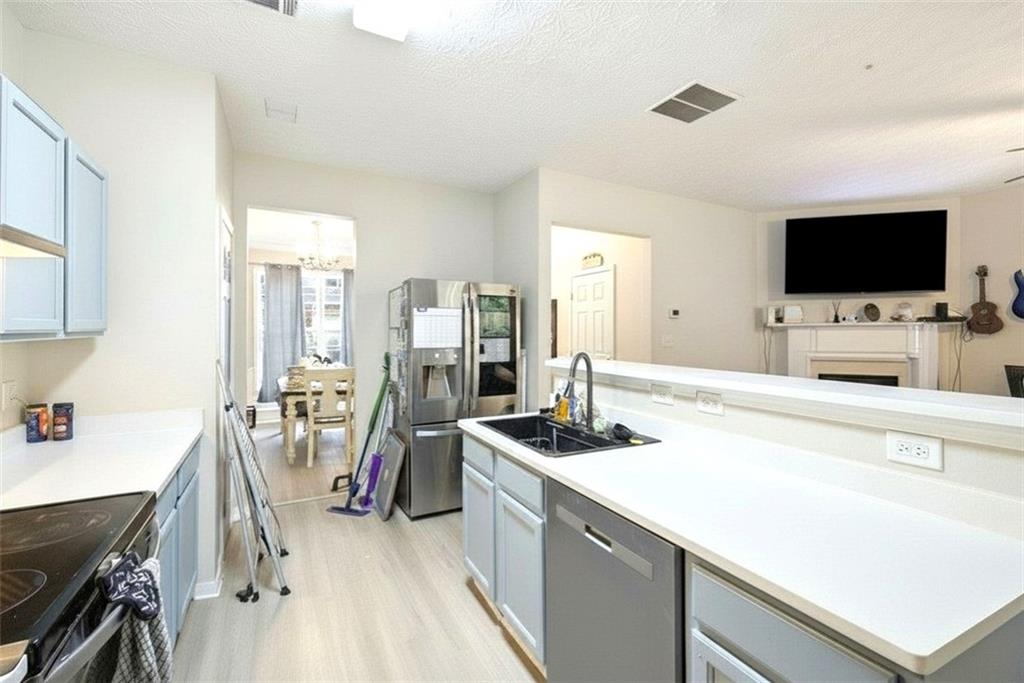 4161 Magnolia Glen Walk
