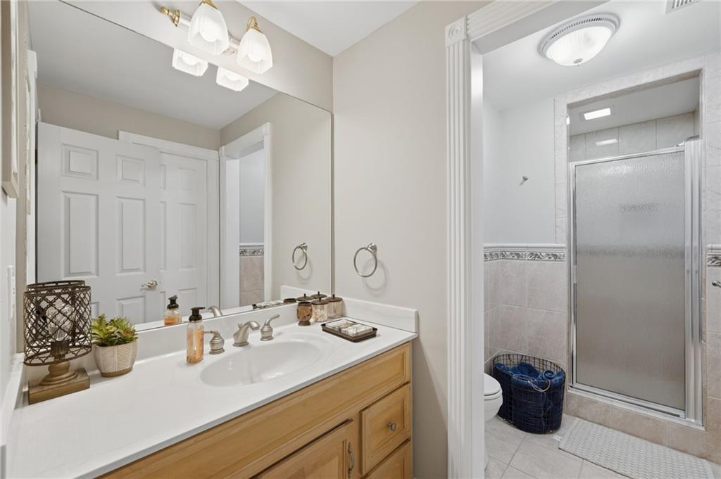 Canton, Georgia, 30114, United States, 5 Bedrooms Bedrooms, ,5 BathroomsBathrooms,Residential,Active,2024172