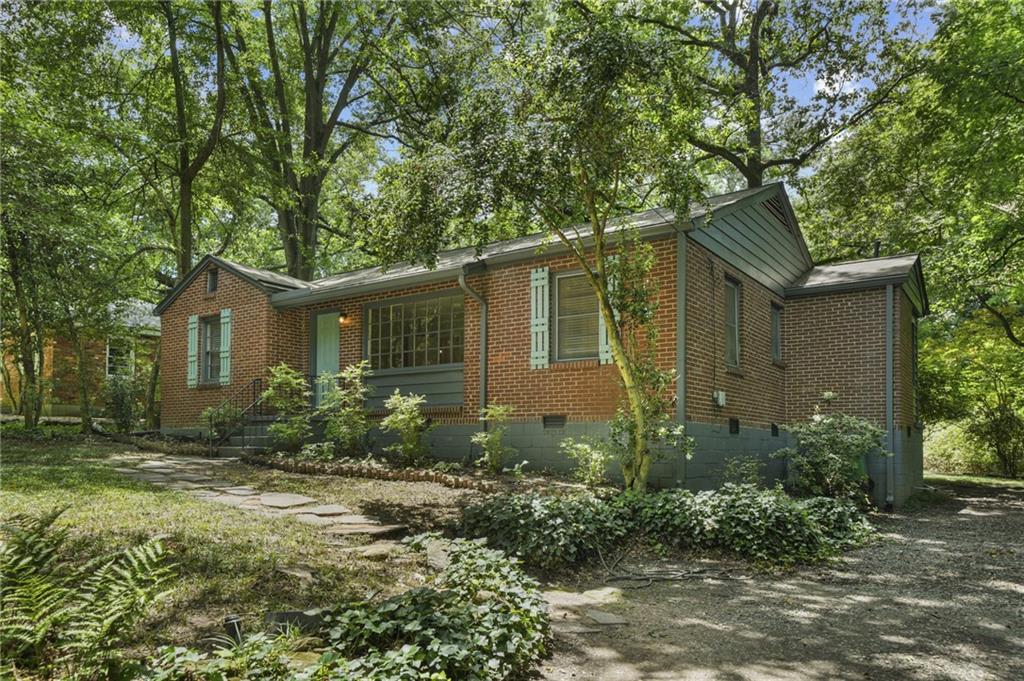 1145 Clearview Drive NE
