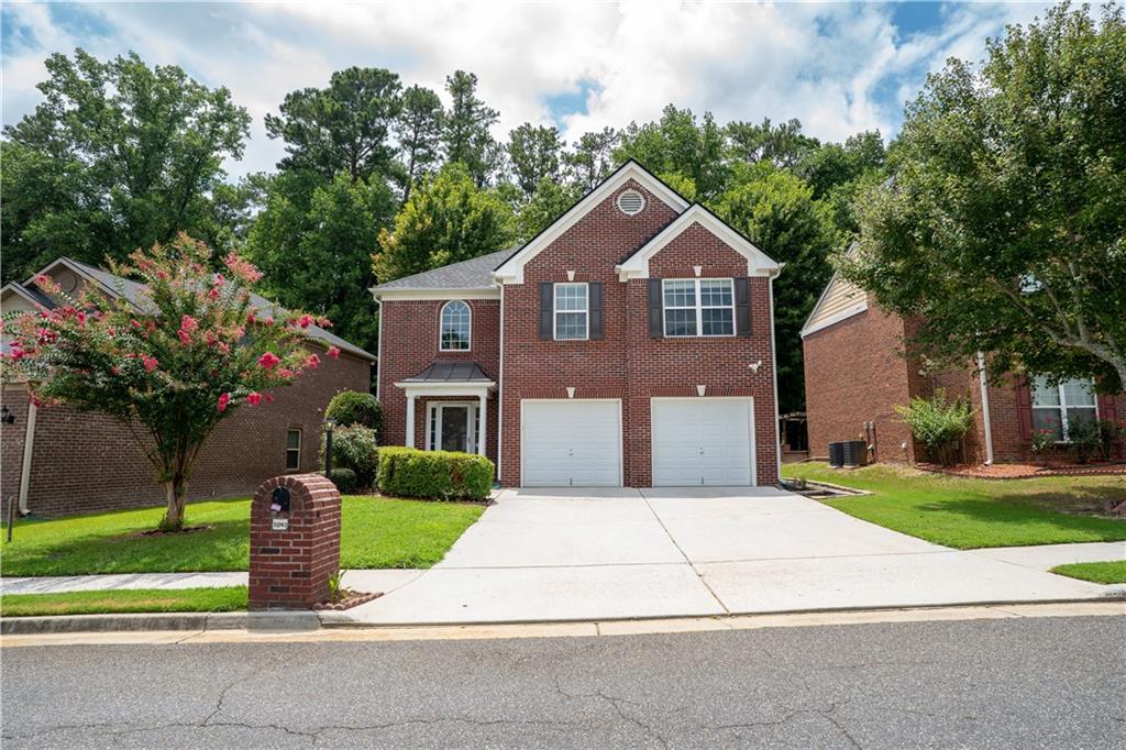 3243 Newtons Crest Circle