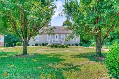 Photo of 2020 Driftwood Circle, Cumming, GA 30041 (MLS # 7755451)