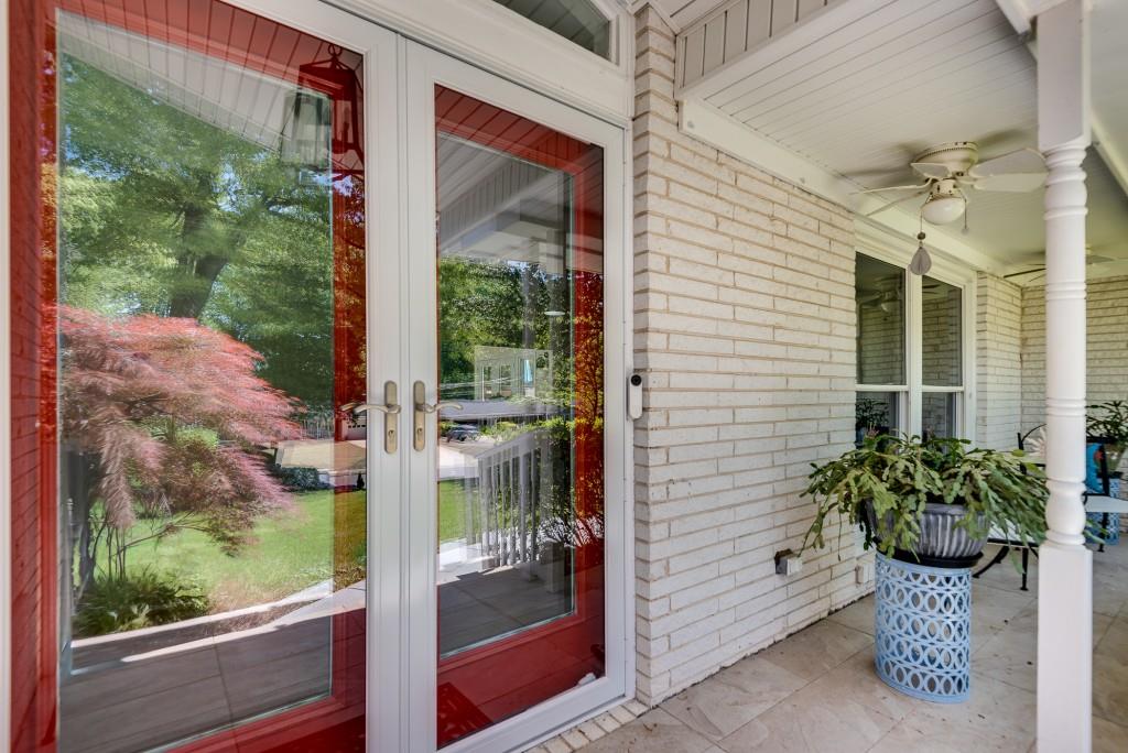 2349 Crestcliff Drive