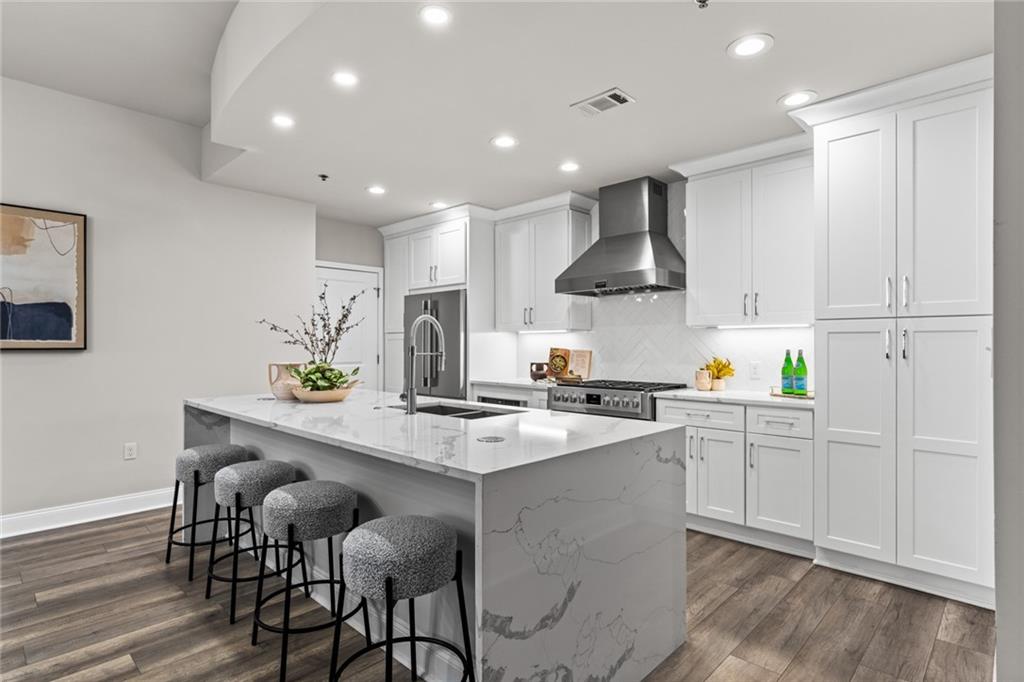 270 17th Street NW 3905