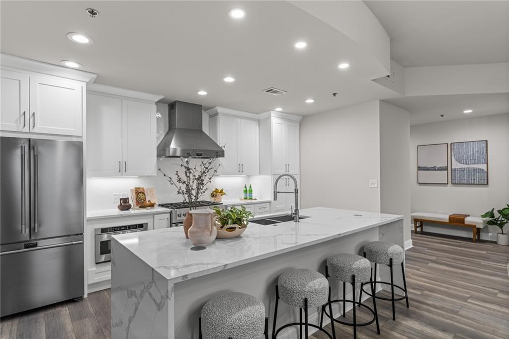 270 17th Street NW 3905