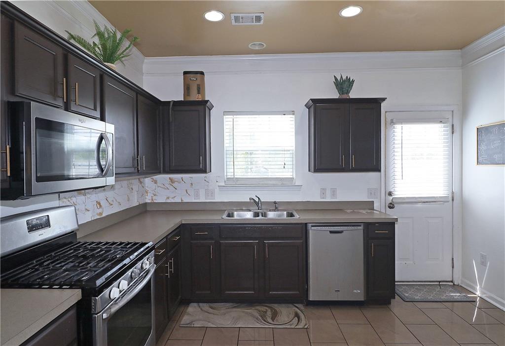 2428 Black Forest Drive, Conyers, Georgia image 7