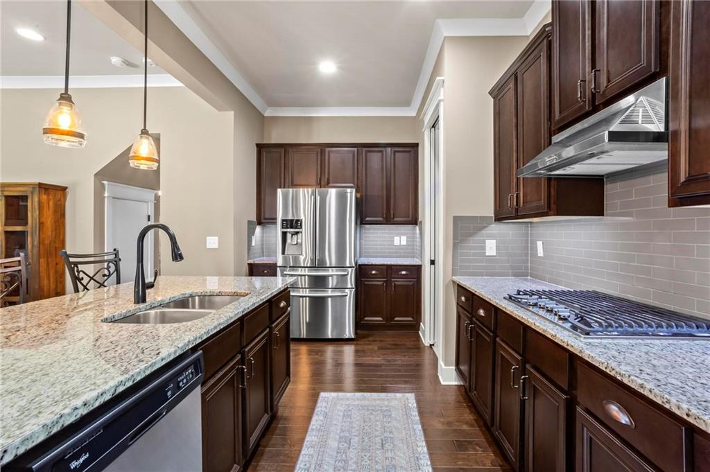 105 Laurel Canyon Trail