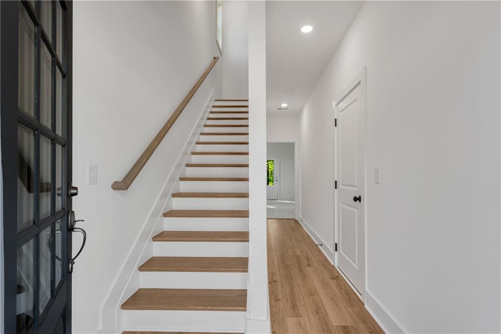 2737 Hallwood Lane