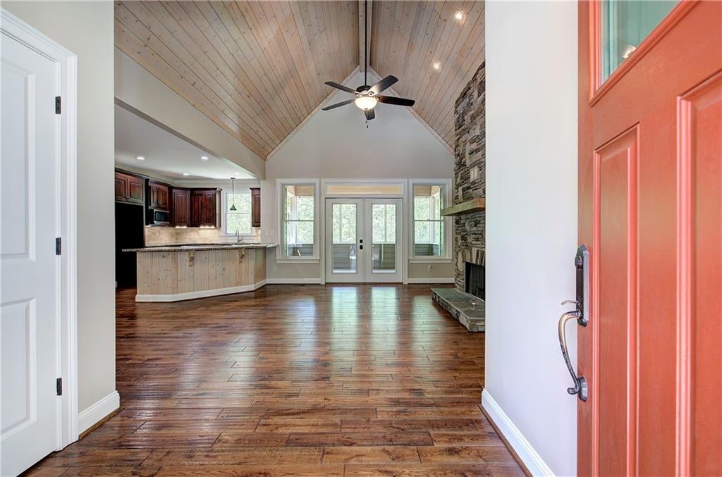 25 Mountain Creek Trail NE