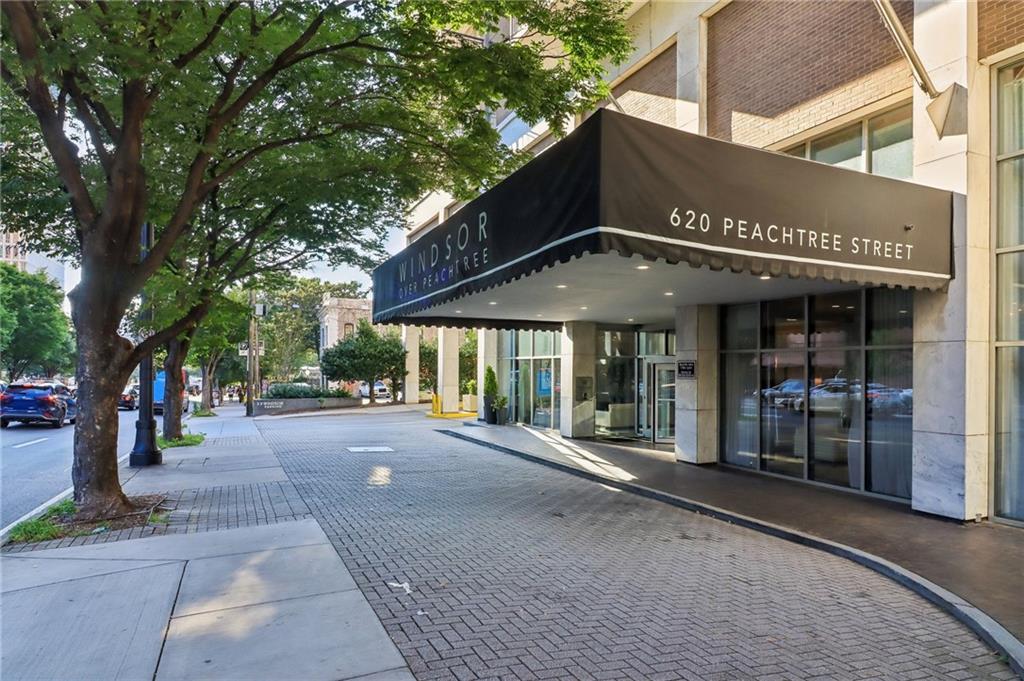 620 Peachtree Street NE 904