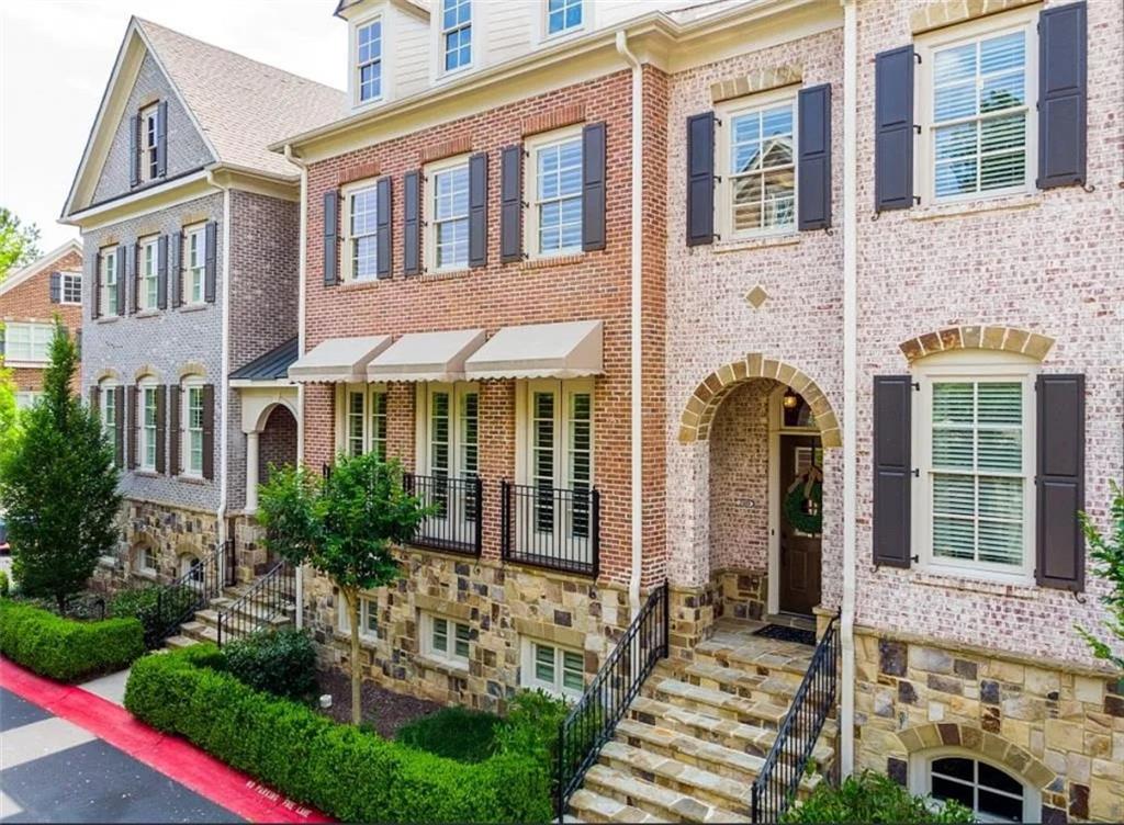 2303 Saint Davids Square NW 13