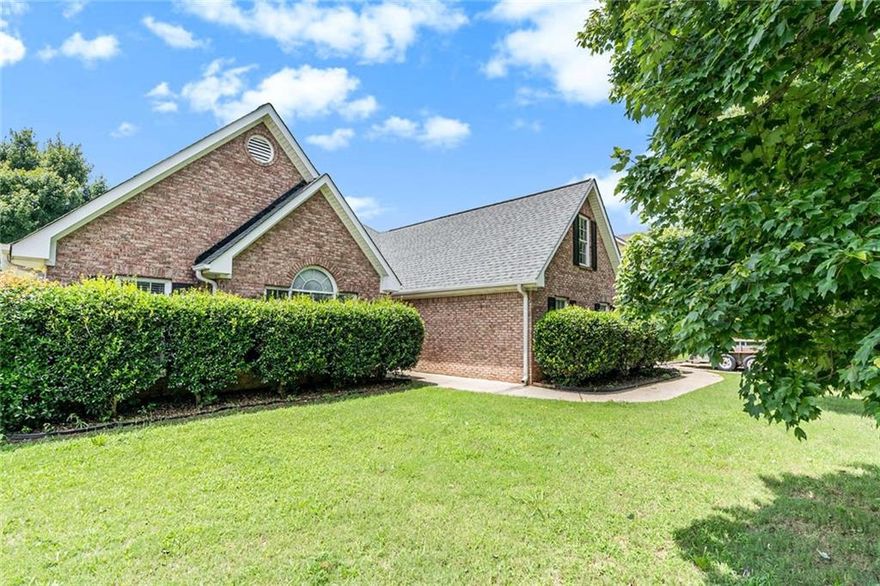 Investor Special – 1.5-Story Ranch with Great Potential in McDonough!
Attention investors and renovators! Located at 1478 Elena Dr, McDonough, GA 30253, this 1.5-story ranch offers a prime opportunity to add value through updates and repairs. With 3 bedrooms and 2 bathrooms, including a spacious upstairs bonus room that can be your home office, or a possible 4th bedroom. This home has a versatile layout perfect for resale or rental income. Situated in an established neighborhood, the property features a generous floor plan, a large living area with fireplace, and a sizable backyard. While the home needs some TLC, the bones are solid, and the potential is strong. Located near I-75, shopping, dining, and top schools, this is a sought-after area for homeowners and tenants alike.