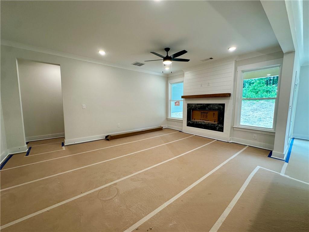 7020 Manchester Drive, Flowery Branch, Georgia image 4