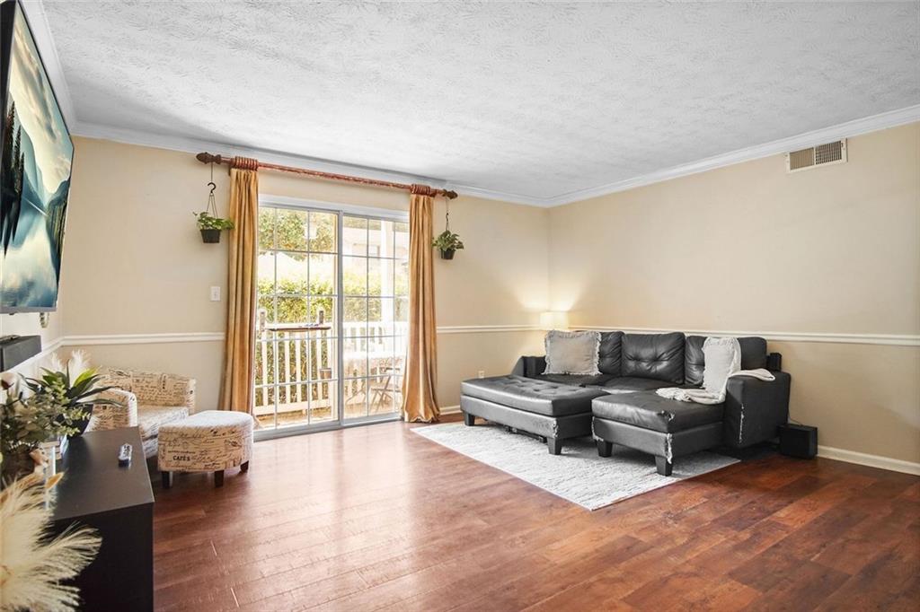 3120 Seven Pines Court Northwest 203