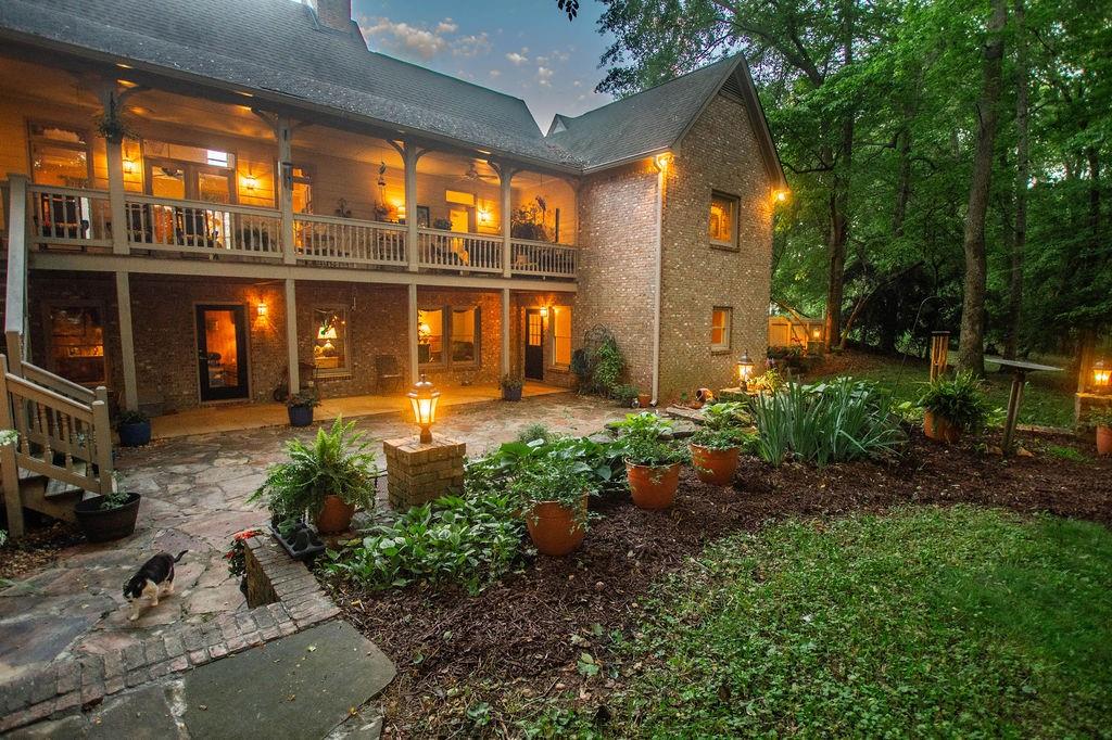 1145 Thurston Snow Road