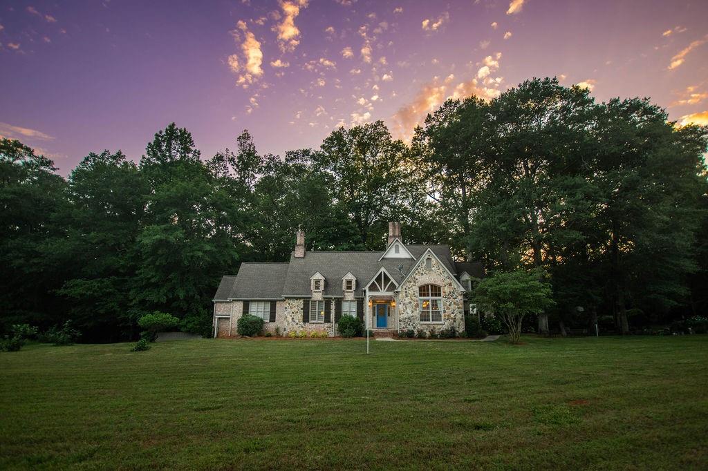 1145 Thurston Snow Road