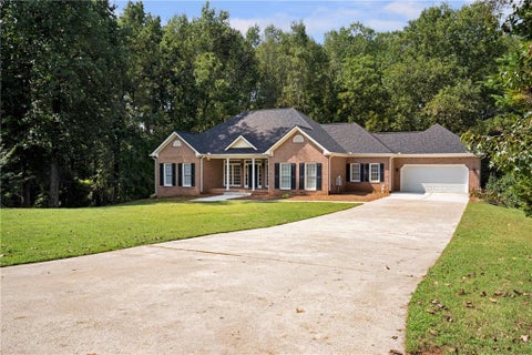 Homes For Sale - 759 Stoneview Drive<br/> Hoschton, GA 30548