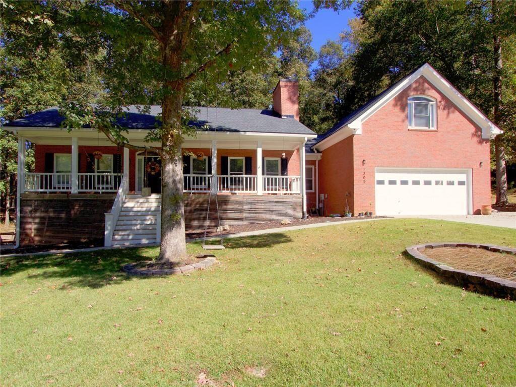 1305 Fontainebleau Court NE