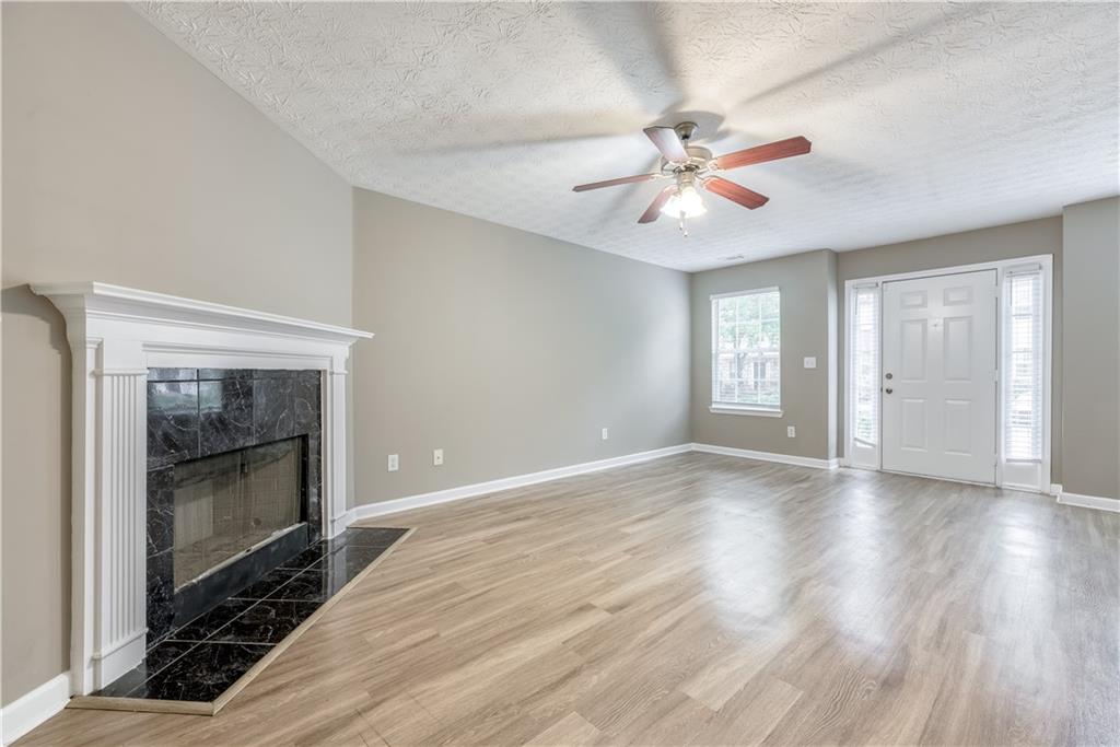 Vinings Crest - Residential Lease