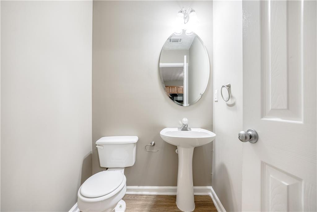 Vinings Crest - Residential Lease