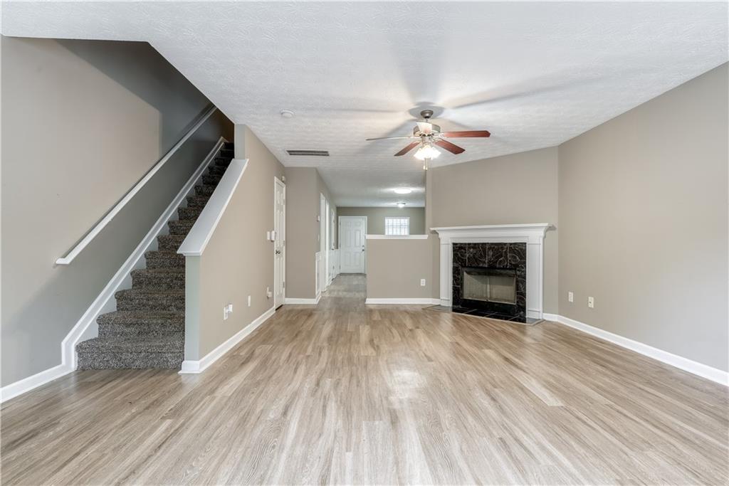 Vinings Crest - Residential Lease