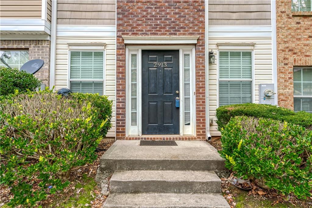 Vinings Crest - Residential Lease