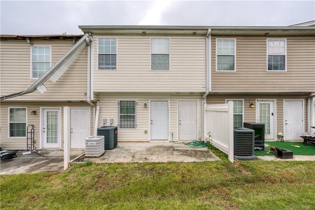 Vinings Crest - Residential Lease