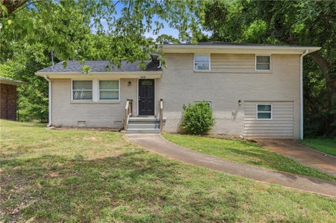 Homes For Sale - 1608 W Austin Road<br/> Decatur, GA 30032